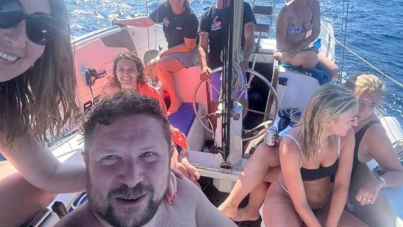 Alghero: Day trip on a sailing boat