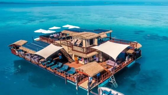 บาร์กลางทะเลสวรรค์ที่เจ็ด ฟิจิ/สามารถรับส่งที่โรงแรมท่าเรือได้