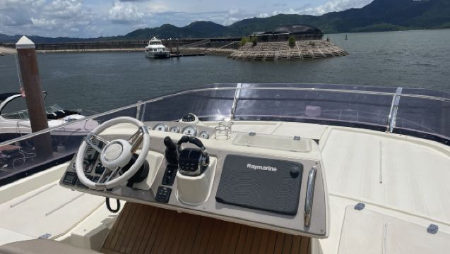 廣州遊艇租賃~廣州南沙遊艇碼頭62英尺豪華進口遊艇包船出海+帶飛橋+KTV+海釣+贈送遊艇自駕體驗