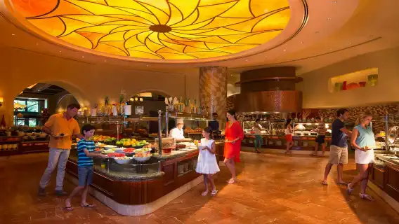 ร้านอาหารเฉพาะทางที่ Atlantis Hotel ในดูไบ (ร้านอาหาร Saffron/ร้านอาหาร Kaleidoscope/ร้านอาหาร Royal Atlantis Gstructurism)
