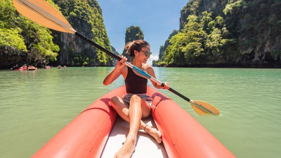 Parco nazionale di Ao Phang Nga + Isola 007 + kayak nella baia di Phang Nga + esplorazione delle grotte tour di un giorno