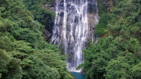 Trung Quốc Quảng Đông + Hẻm núi Gulong Qingyuan + Hẻm núi Gulong Tháp thủy tinh Yuntian + Thác nước hẻm núi Gulong