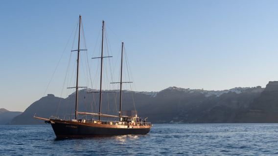 SantoriniTours