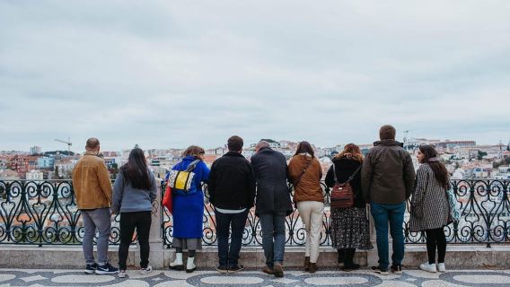 Lisbon: Tur Kuliner dan Anggur Malam di Bairro Alto