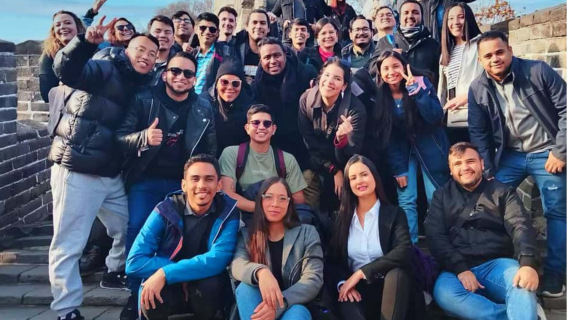 Excursión de un día en autobús a la Gran Muralla de Mutianyu (grupo con guía en español)