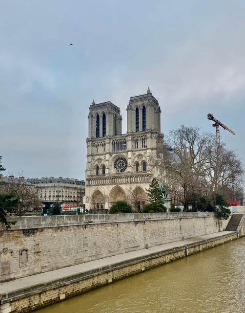 Paris: Centre City Walking Tour