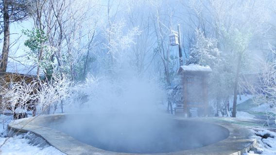 China + Xinjiang + Urumqi + Silk Road Ski Resort pick-up service / customizable itinerary