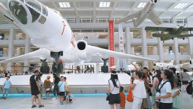 中國人民革命軍事博物館半日活動【精選15人團丨家庭私人導覽】