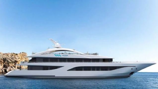 5-Star Halong Bay Cruise Tour with Cave Exploration and Titop Island Visit