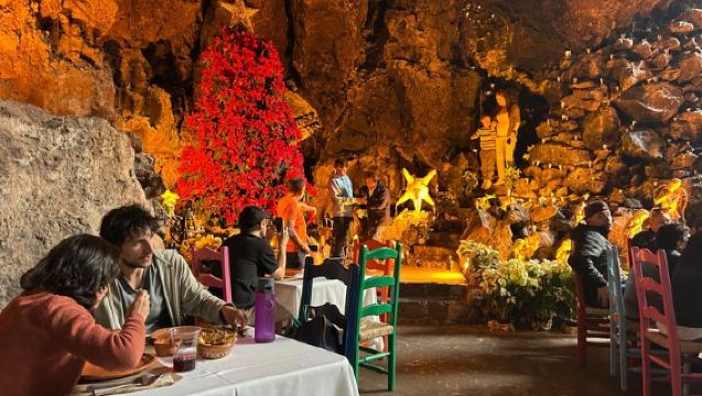 Piramidi di Teotihuacan e ristorante La Gruta (Originale)