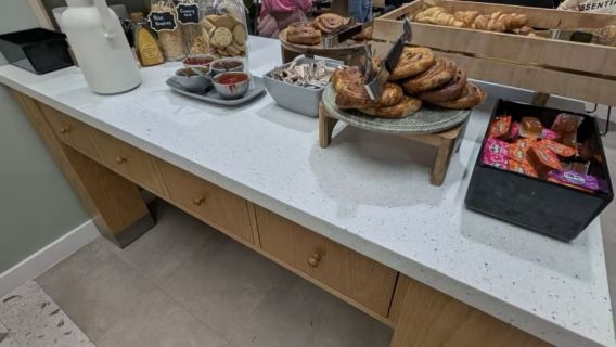 Norwich Airport VIP lounge pass/Norwich Airport VIP lounge transit/rest