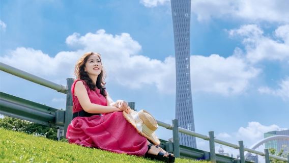 廣州商業步行街旅拍資深攝影師品質旅拍跟拍攝影適合多類人群拍攝