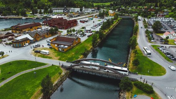 Bergen: Aldea Vikinga, Crucero por el Nærøyfjord y Tren de Flåm