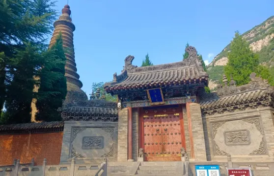 晉城青蓮寺--小南村二仙廟-玉皇廟-鐵佛寺包車一日遊