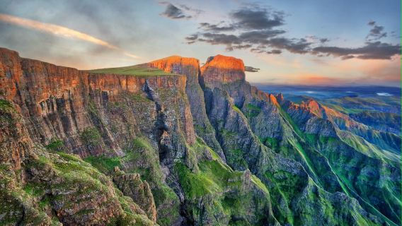 1-day tour from Durban to Sani Pass, exploring the highland landmark Sani Mountain Lodge