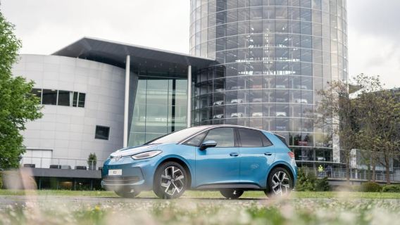Dresda: visita guidata alla fabbrica VW, test drive e cibo