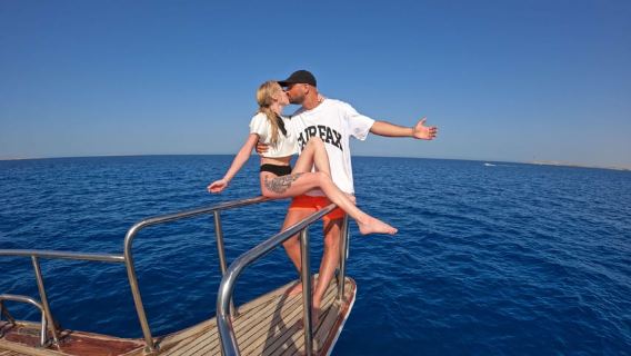 Hurghada: Orange Bay Island with breakfast, lunch & watersports