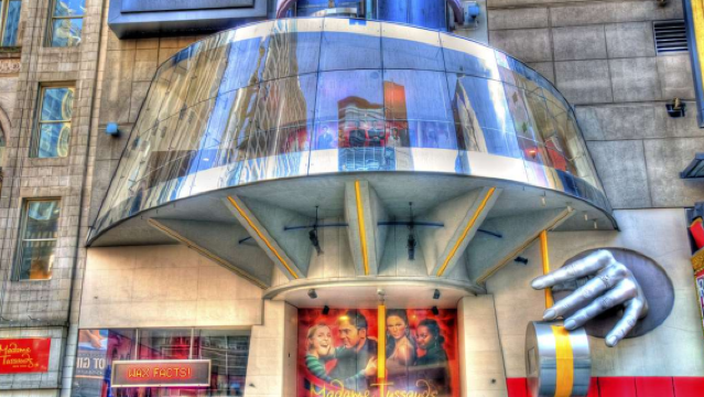 古根海姆博物館+現代藝術博物館+杜莎夫人+華爾街+自由女神像