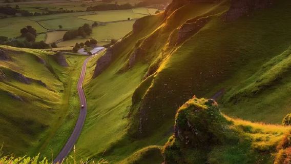 英國曼徹斯特凱瑟克峽谷+市政廳+曼聯俱樂部+工業博物館一日遊