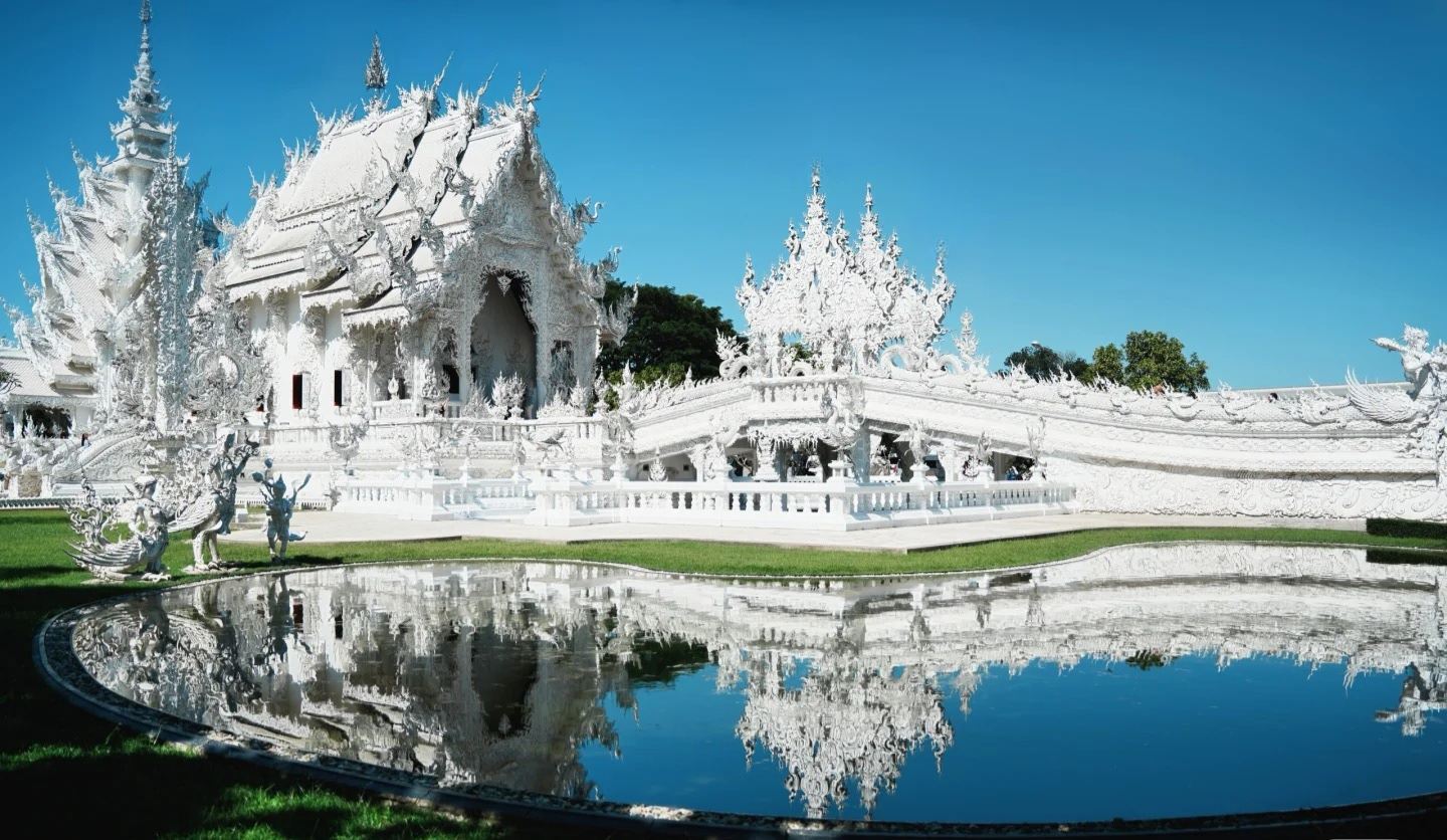 Chiang Rai White Temple, Black House, Blue Temple + Golden Triangle Day Tour with Hotel Transfer|Meals included|Classic Three Temples