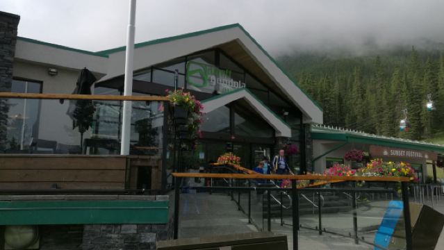 加拿大卡爾加里-班夫國家公園【中文包車自由行】