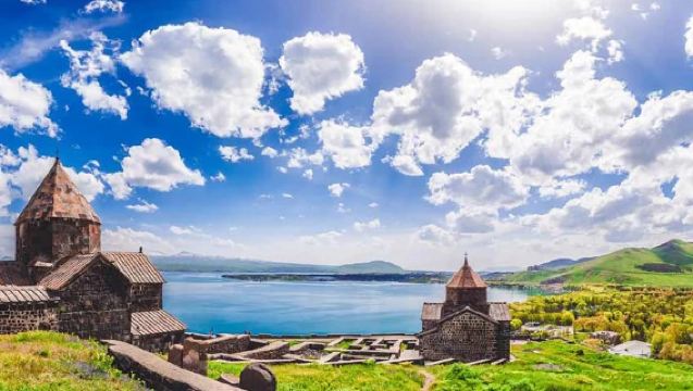 Lawatan Peribadi Sepanjang Hari Di Yerevan Ke Tasik Sevan dan Tsaghkadzor