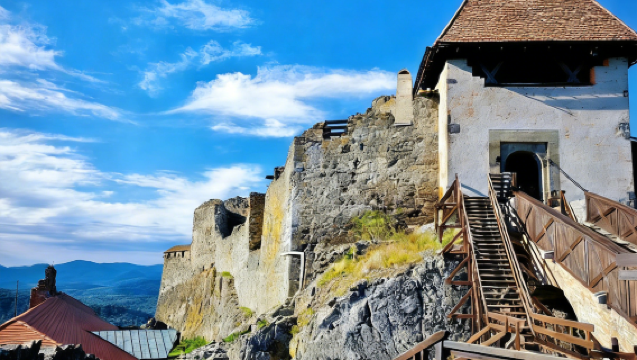 布達佩斯來回：聖安德烈+維謝格拉德+埃斯泰爾戈姆中文司機不含票