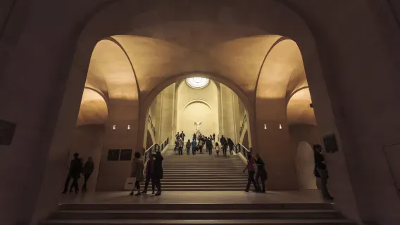 Paris : Visite approfondie avant la fermeture du Musée du Louvre ou visite des chefs-d'œuvre le matin (Billet d'entrée inclus)
