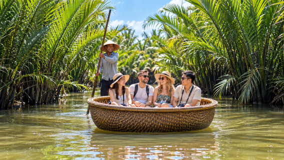 Passeio noturno na Cidade Antiga de Hoi An + Passeio de barco cesto na floresta de coqueiros | Transfer do hotel em Da Nang + jantar opcional + passeio sem compras