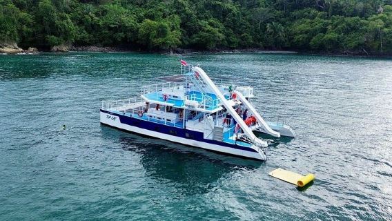 All Inclusive Catamaran Eco Adventure from Manuel Antonio