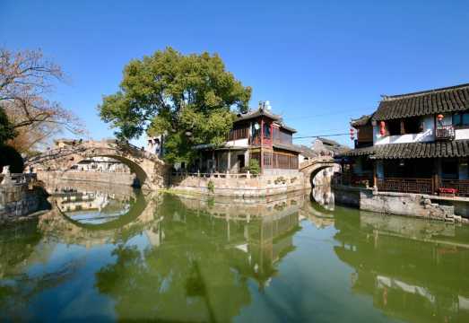 Shanghai private guided one-day tour to Fengjing Ancient Town