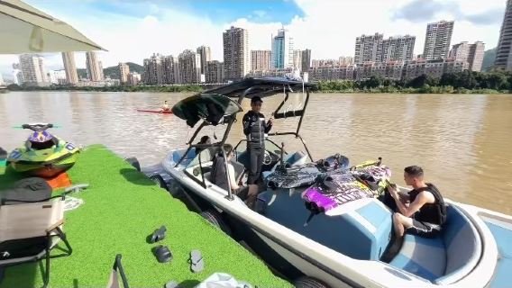 福建泉州南安尾波沖浪體驗/尾波沖浪包船/零基礎可體驗【可享優惠早鳥體驗票/電動沖浪教學/摩托艇自駕】