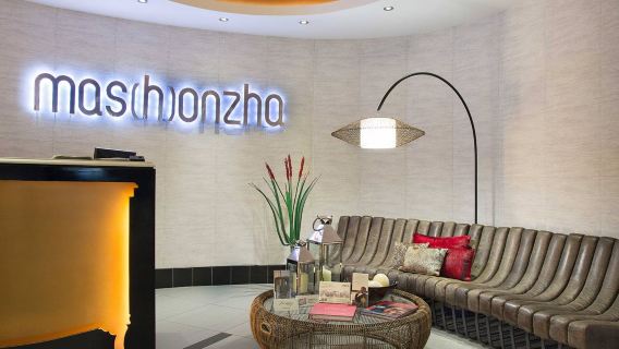 Plaza Premium Lounge am O. R. Tambo International Airport in Johannesburg, Südafrika (PPL JNB)