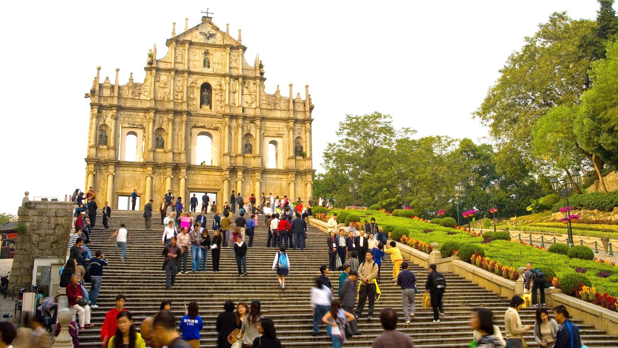 【贈上網卡】澳門一日遊+一價全含+自選商務餐/魚翅餐/自助餐