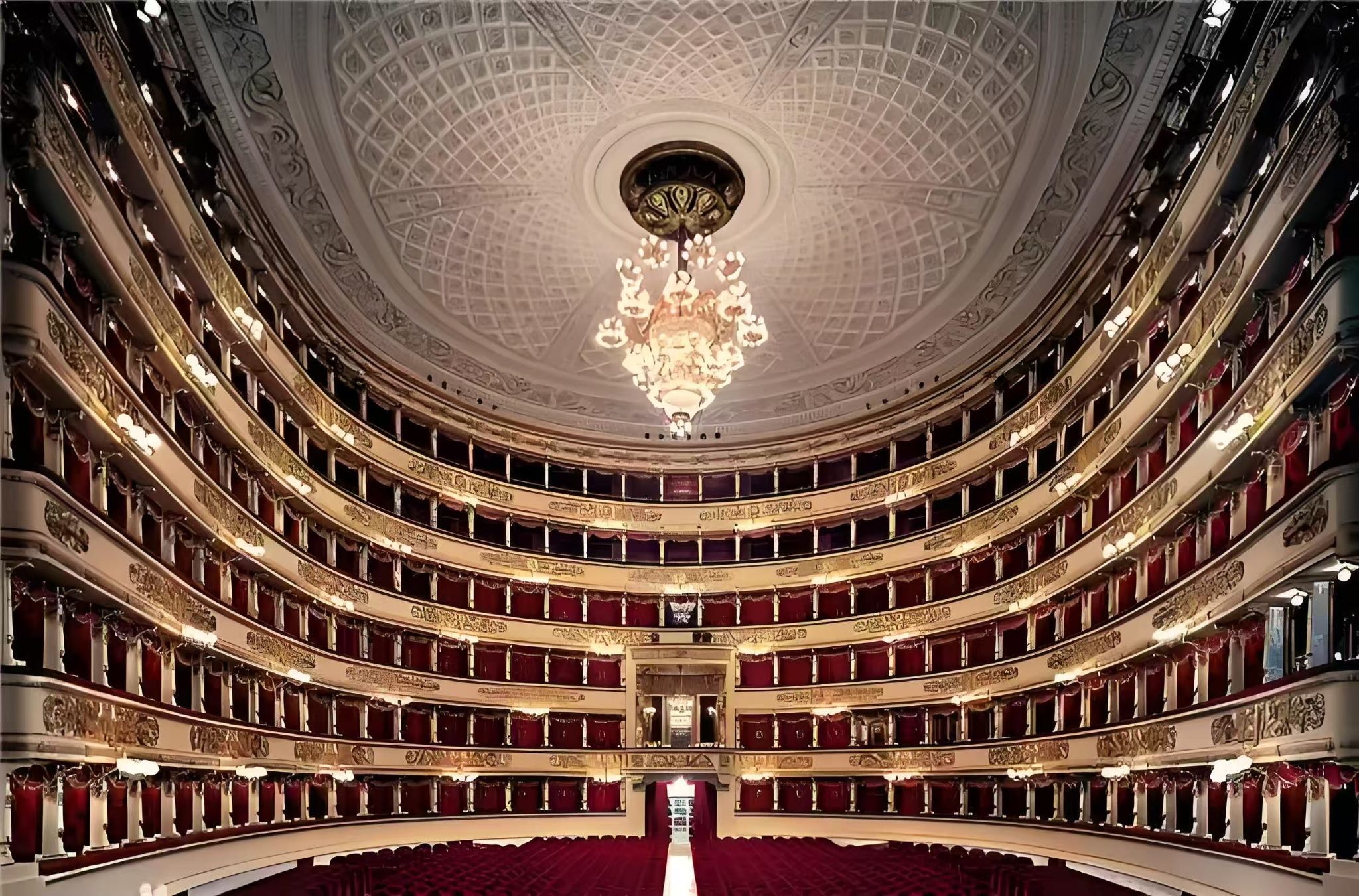 米蘭斯卡拉大劇院博物館+波爾迪佩佐利博物館+米蘭運河一日遊