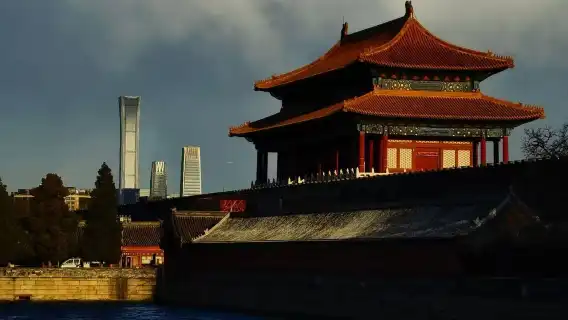 The Zhengyangmen Gate Jianlou + Tiananmen Square + Forbidden City + Jingshan Park half-day tour|Private tour with multiple language options available