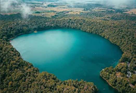 Cairns Atherton Tablelands Babinda Boulders Millaa Millaa Falls Fig Tree Volcano Lake English Day Tour AUD 189.2