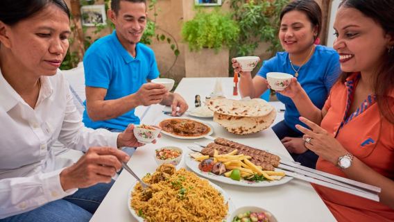 Dubai: Tur Souk Rasa Arabia dengan Cicipan & Makan Malam