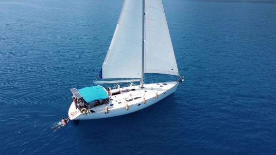 Gouvia: Corfu Island Sailing Trip with Snack and Soft Drinks