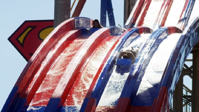 Desde Madrid: Parque Warner Beach y transporte