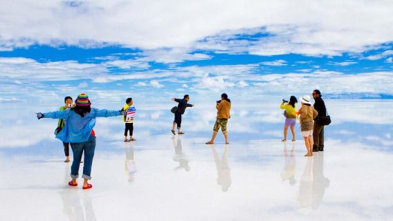 Desde La Paz: Tour al Salar de Uyuni |Autobús La Paz - Uyuni|