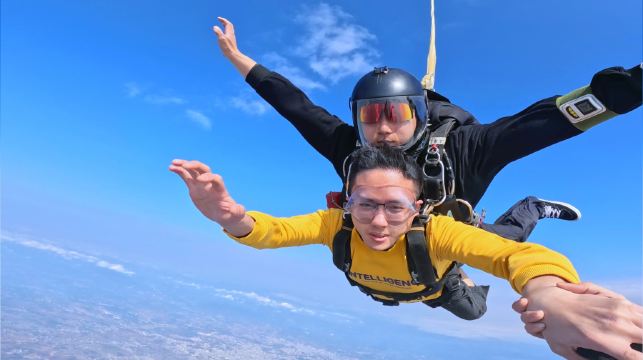 深圳旅拍【廣東深圳金沙灣海景跳傘，4000米高空跳傘+攝影服務】