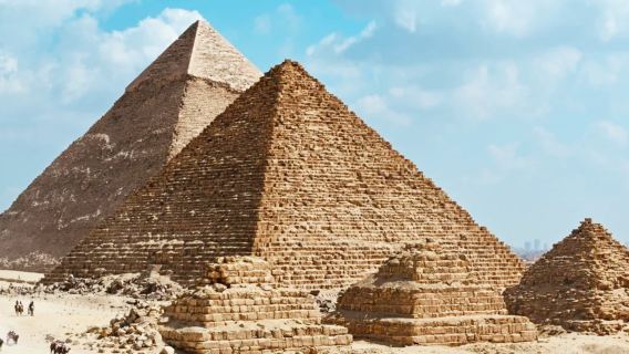 Excursión de un día a las pirámides de El Cairo con recogida en hoteles del centro y opción de guía en chino, incluye entrada