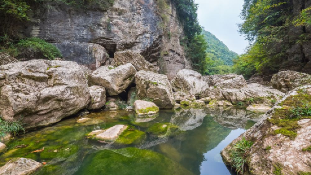 『獨立用車·專業導遊』清江古河床一日遊純玩市區接駁|全程陪同