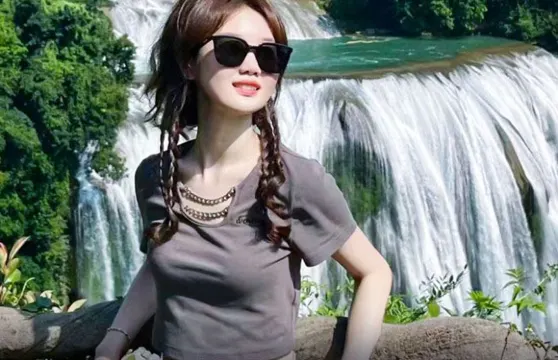 岳陽樓+洞庭湖+小喬墓+君山島+汴河古街大咖土著景●講解一日遊土著導遊