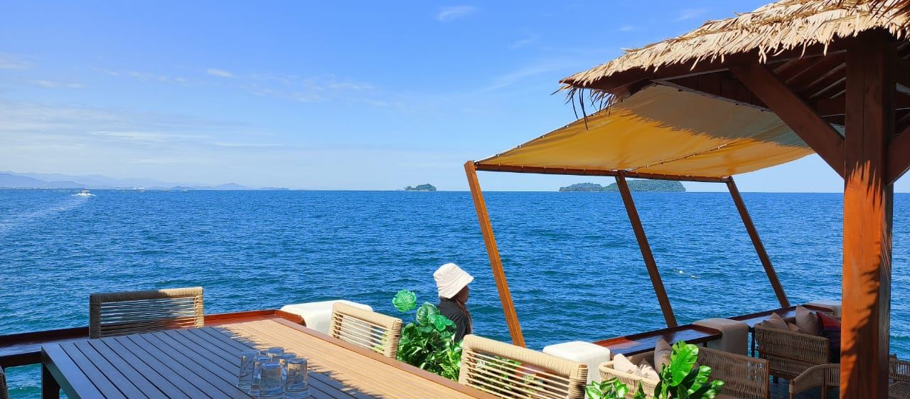 Floating Club House (Tour Ticketing) | Kota Kinabalu, Sabah