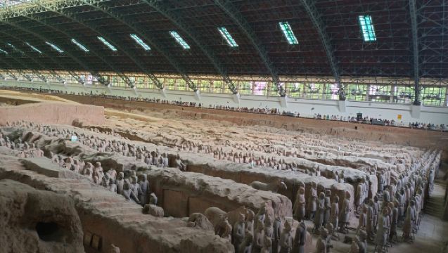 Muzium Makam Qin Shi Huangdi Xi'an (Tentera Terracotta) + Penerangan Berpandu Mendalam Secara Langsung + Fon Telinga Bluetooth [Kumpulan Kecil Eksklusif 2-12 Orang | Pilihan Sesi | Penerangan oleh Guru Berpengalaman]