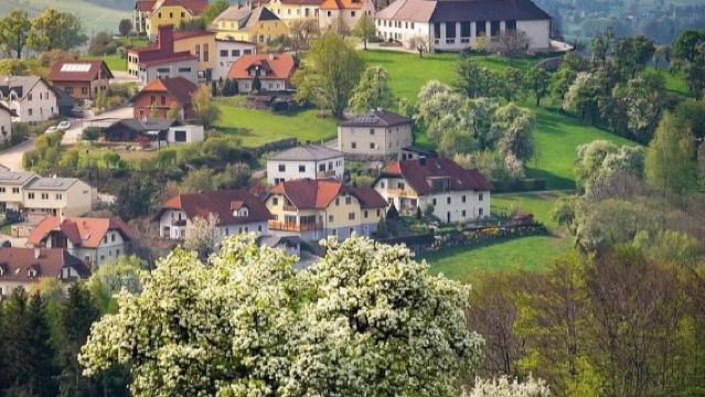 Vienna to Salzburg - Fortress Hohensalzburg - Altes Rathaus - Salzburg