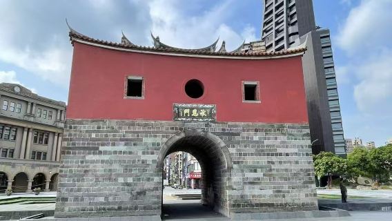 타이베이 클래식 전세 버스 투어 | 시먼띵 + 디화 스트릿 + 룽산 사원 [무슬림 소그룹 옵션]