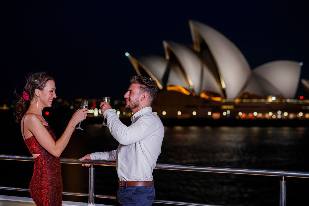 Tur Kapal Pesiar Kapten Cook dengan Makan Malam di Bintang di Darling Harbour Sydney, Australia [Pil
